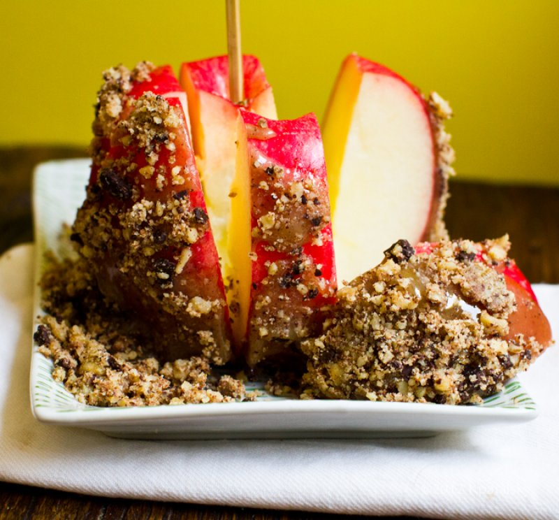 Easy Vegan Caramel Apples by Healthy Happy life