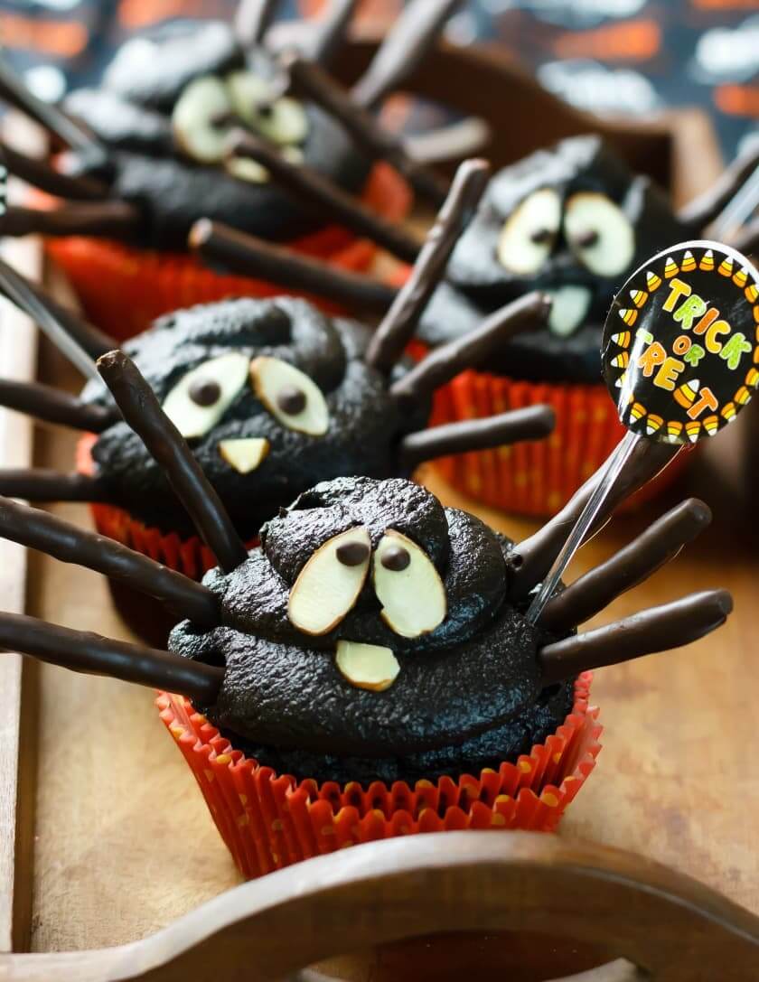 Halloween Spider Cupcakes by Eat Healthy Eat Happy