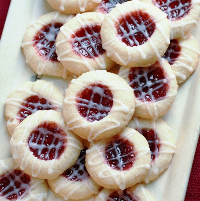 Raspberry Almond Shortbread Cookies from Saving Dessert