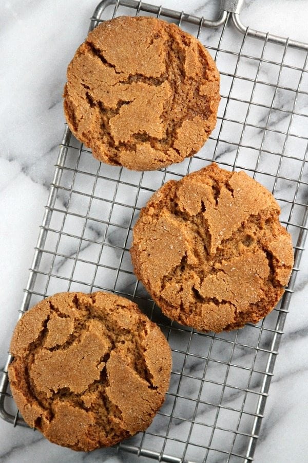 Recipe Girl – Crispy Molasses Cookies