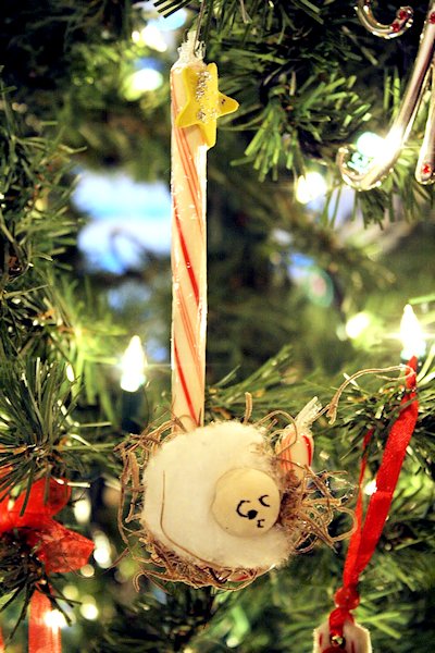 Candy Cane Nativity from Tres French Hens