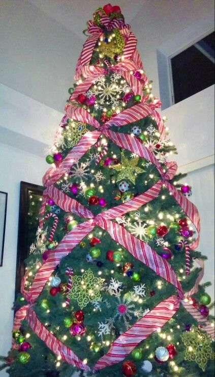 Criss-cross, candy cane ribbon, 12 ft Christmas tree!