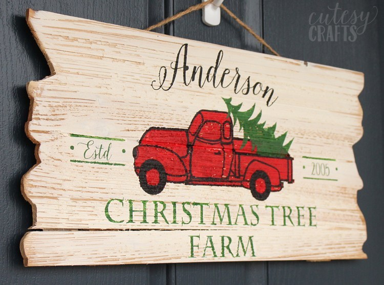 DIY Custom Christmas Tree Farm Sign by Cutesy Crafts