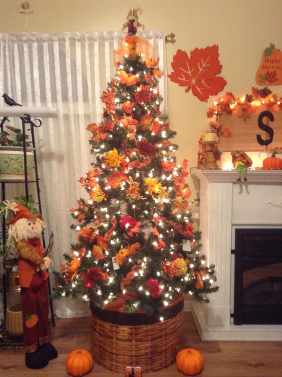 Fall christmas tree in a basket.