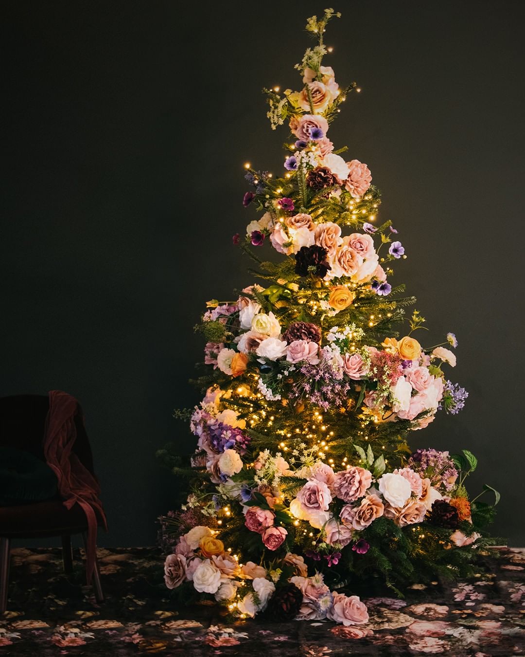 Have yourself a floral Christmas!