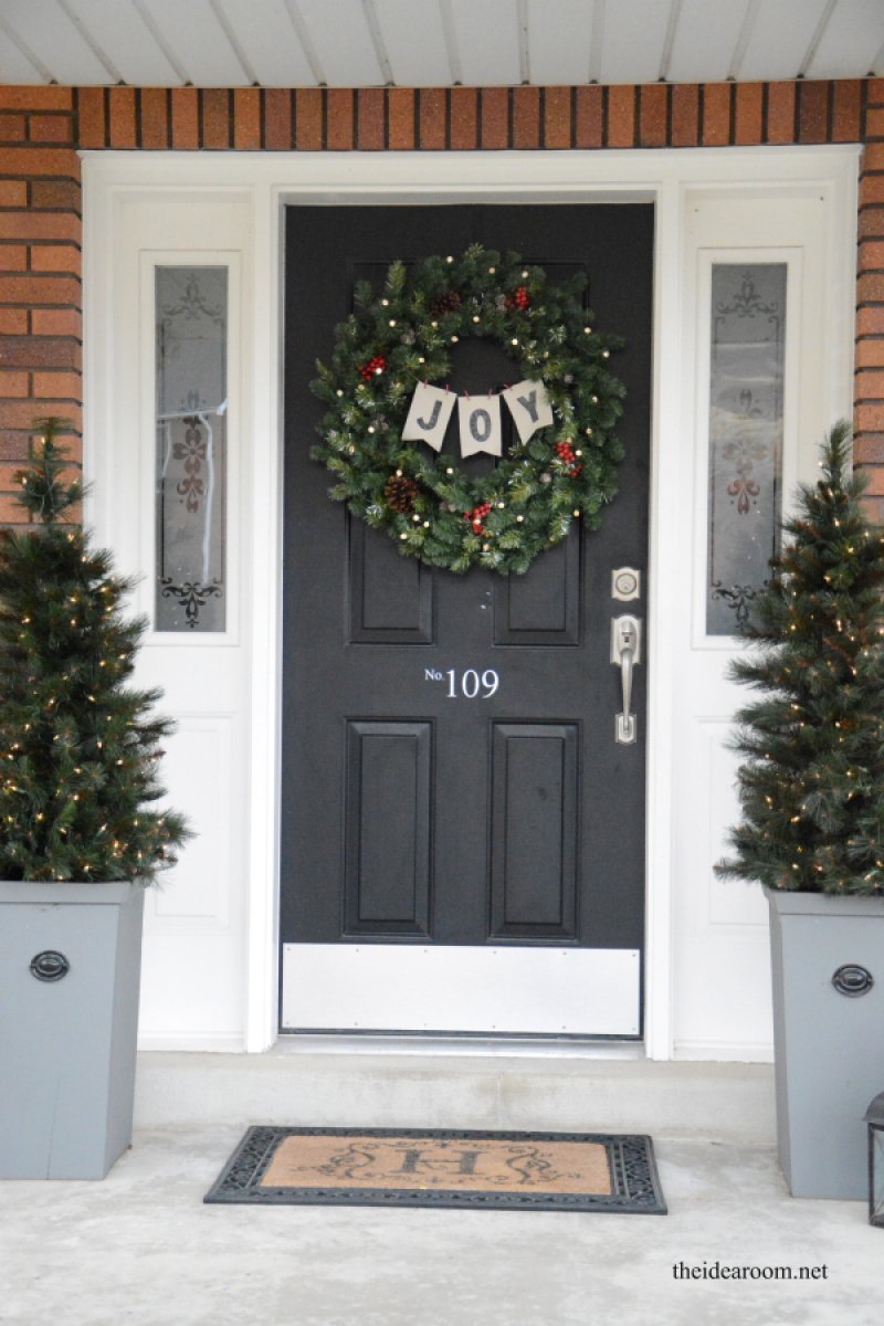 JOY Banner Wreath