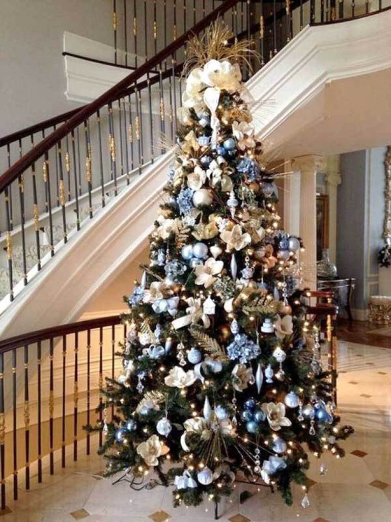 Silver & Blue Christmas Tree.