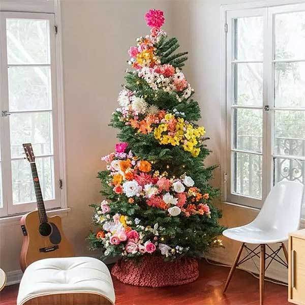 Spring Floral Christmas Tree.